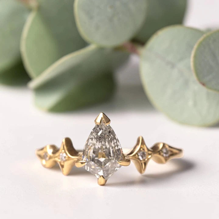 Kite Shaped Salt and Pepper Diamond Ring with Rose Cut