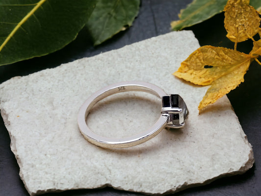 Kite Shape Diamond Ring with Salt and Pepper Diamond