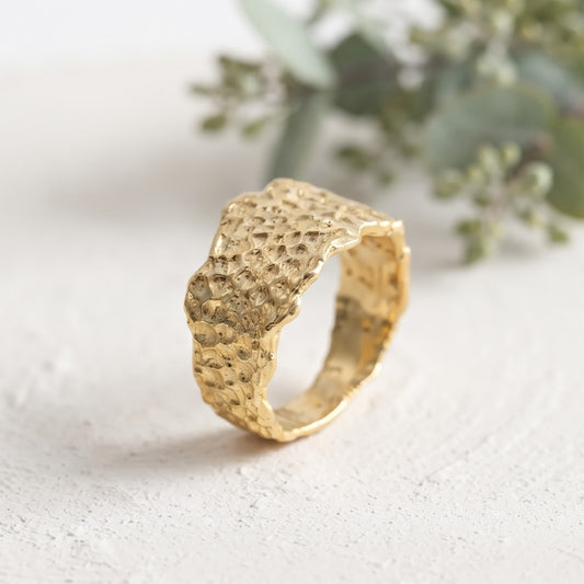 Handcrafted Gold Antique Band Ring