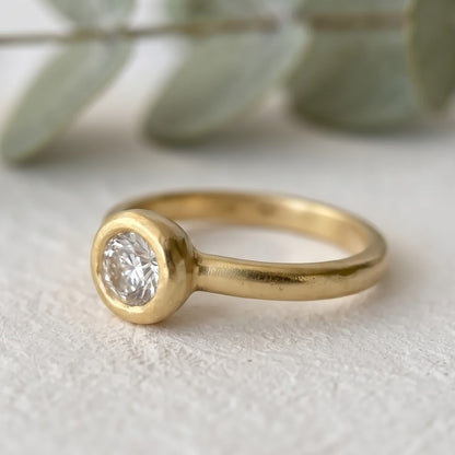 Signature Round Diamond Ring