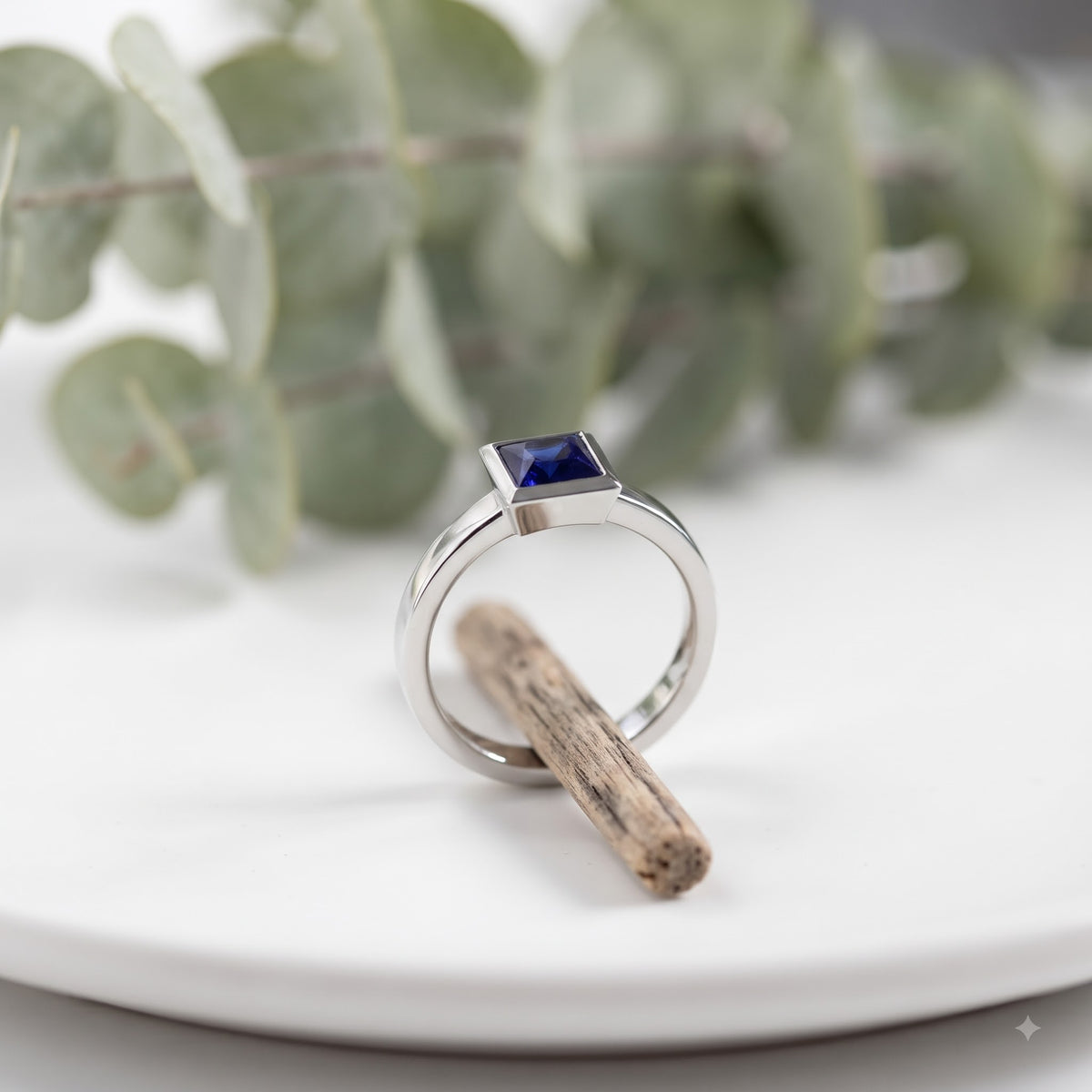 Dark Blue Princess Cut Sapphire Ring