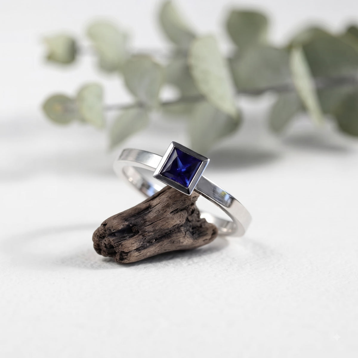 Dark Blue Princess Cut Sapphire Ring