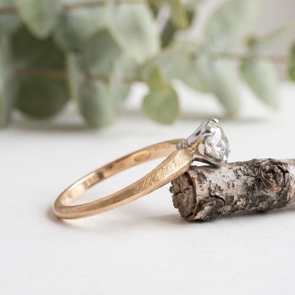 0.60Ct Round Lab Grown Diamond Ring