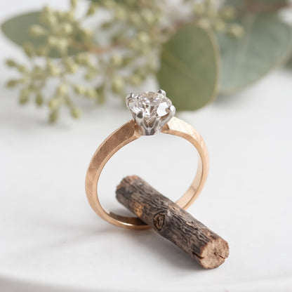 0.60Ct Round Lab Grown Diamond Ring