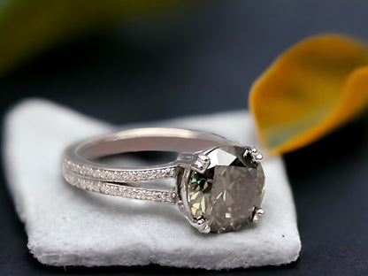 Round Green Emerald Split Shank Ring featuring a 3.78 CT natural green emerald with rich color, accented by 2.00 CT lab grown round diamonds in a modern split shank fine jewelry design with elegant and contemporary styling.